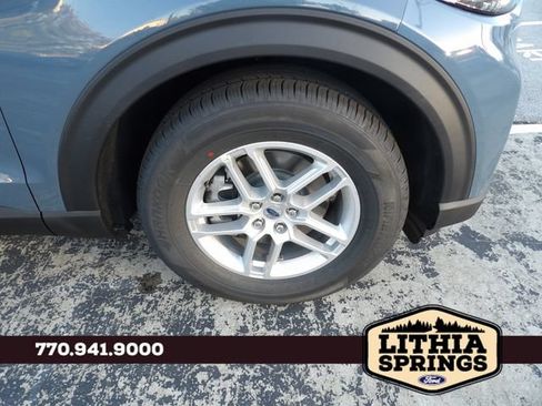 New 2026 Ford Explorer Active w/ Active Comfort Package RWD image 11
