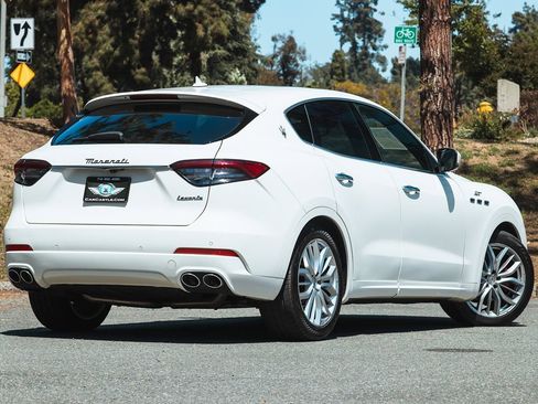 Used 2022 Maserati Levante GT image 6