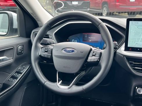 Used 2025 Ford Escape Platinum image 16