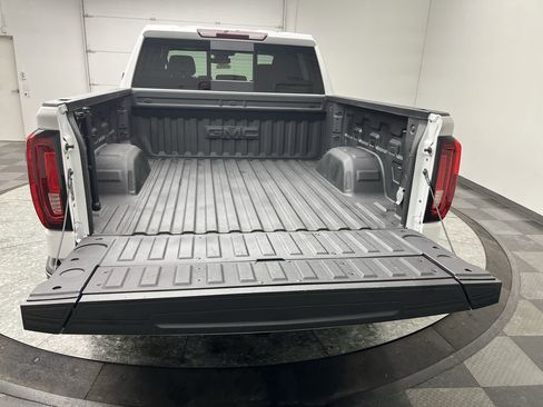 Certified 2024 GMC Sierra 1500 SLT w/ SLT Premium Plus Package image 33