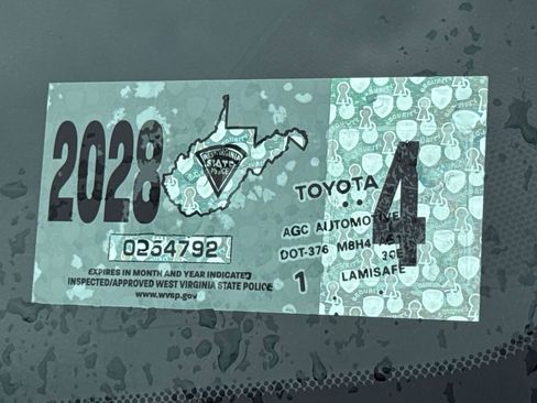 Used 2015 Toyota RAV4 Limited w/ Technology Package AWD/4WD image 19
