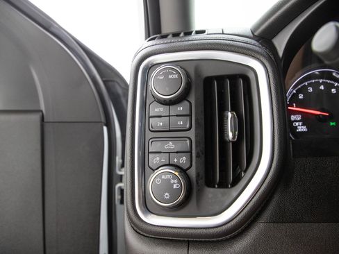 Used 2021 Chevrolet Silverado 1500 LT AWD/4WD image 25