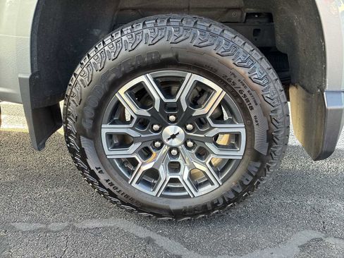 Used 2023 Chevrolet Colorado Z71 image 31