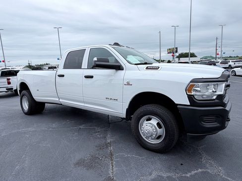 Used 2022 RAM 3500 Tradesman AWD/4WD image 2