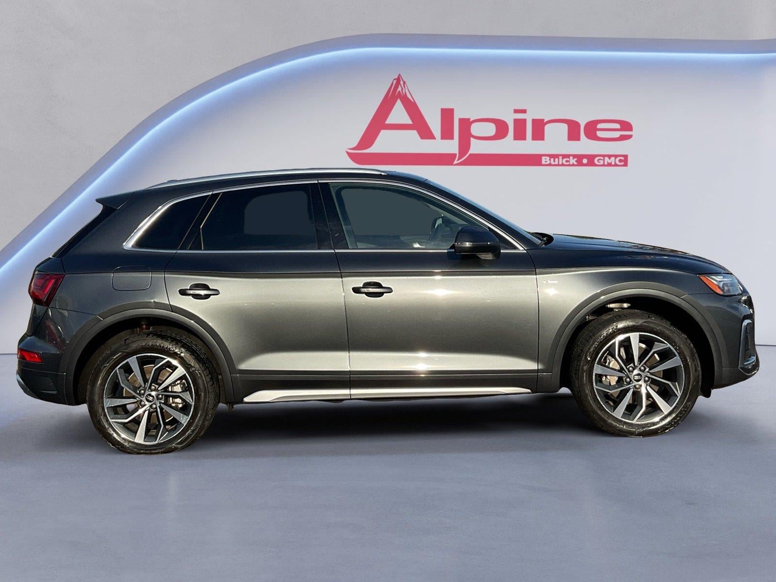 Used 2023 Audi Q5 2.0T Premium Plus w/ Premium Plus Package AWD/4WD image 6