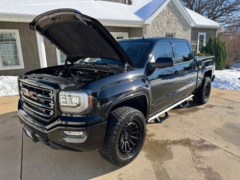 Used 2018 GMC Sierra 1500 SLT image 25