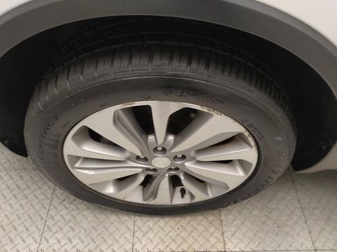 Used 2018 Buick Encore Preferred AWD/4WD image 31