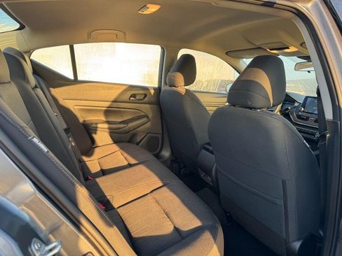 Used 2024 Nissan Altima 2.5 SV image 10