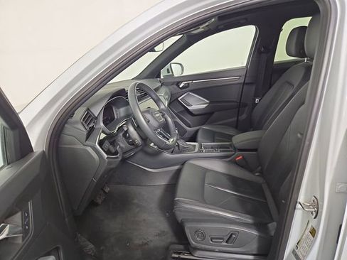 Used 2025 Audi Q3 2.0T Premium image 12
