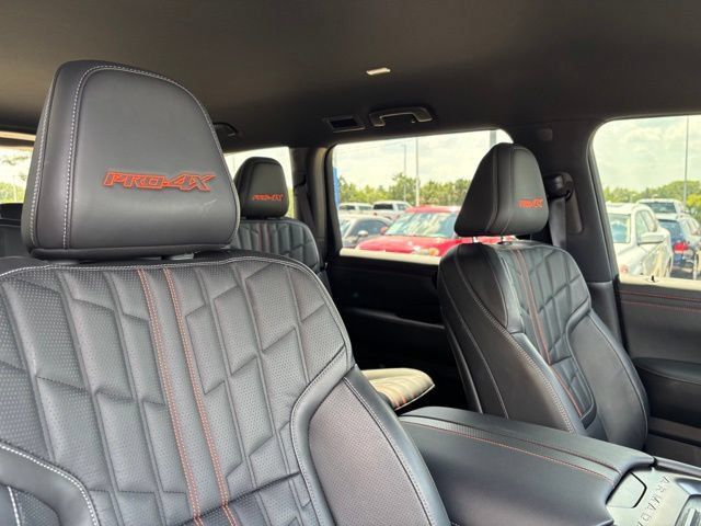 Used 2025 Nissan Armada PRO-4X AWD/4WD image 22
