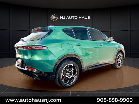 Used 2025 Alfa Romeo Tonale w/ Premium Package AWD/4WD image 11