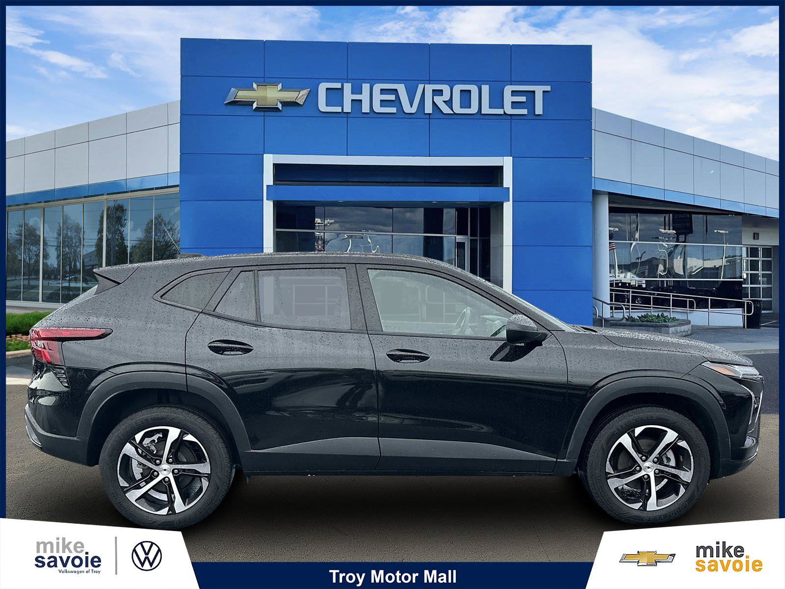Certified 2024 Chevrolet Trax RS w/ Driver Confidence Package FWD image 2