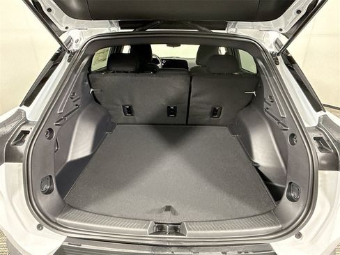 New 2026 Chevrolet Equinox EV LT image 19