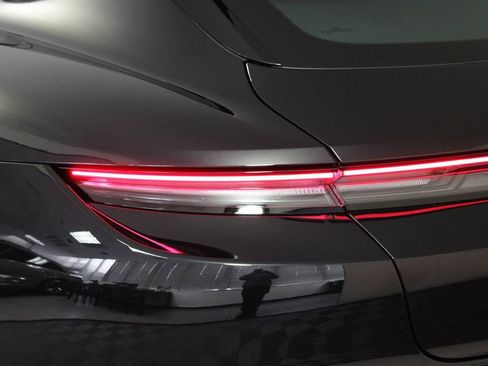 Used 2025 Porsche Taycan 4S image 14