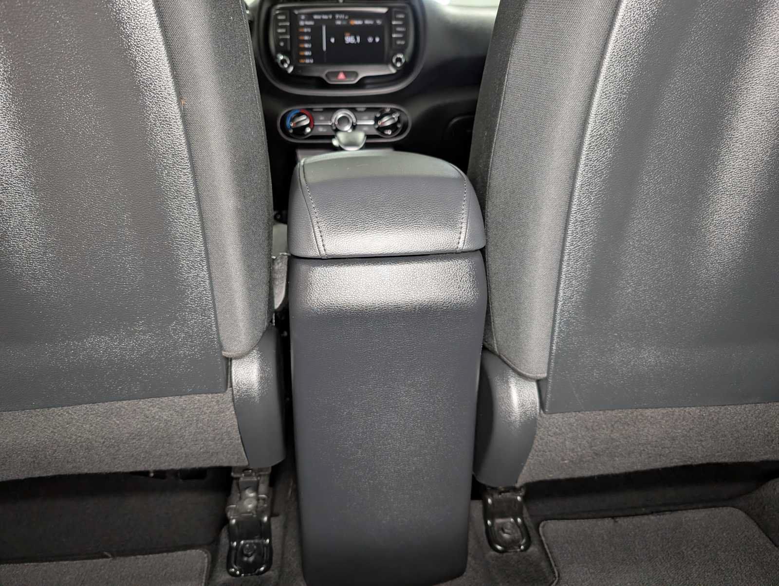 Certified 2023 Kia Soul LX w/ LX Technology Package FWD image 20