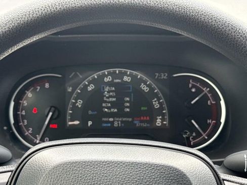 Used 2025 Toyota RAV4 XLE w/ Convenience Package FWD image 11
