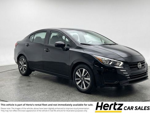 Used 2025 Nissan Versa SV image 1