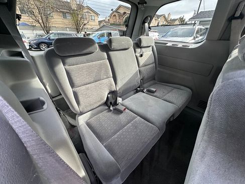 Used 2004 Ford Freestar SE image 22