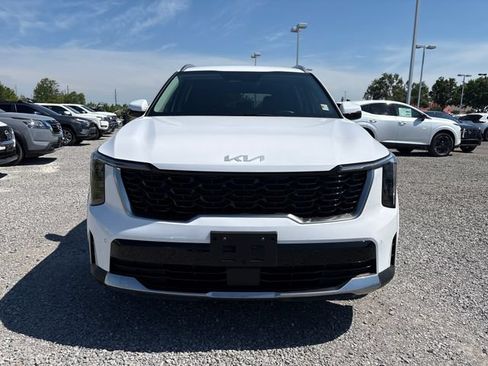 Used 2024 Kia Sorento S FWD image 5