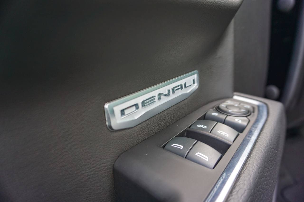 Used 2023 GMC Sierra 1500 Denali w/ Technology Package AWD/4WD image 21