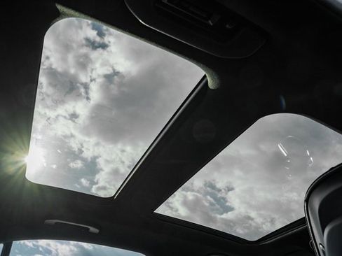 Certified 2024 Mercedes-Benz C 300 4MATIC Sedan image 30