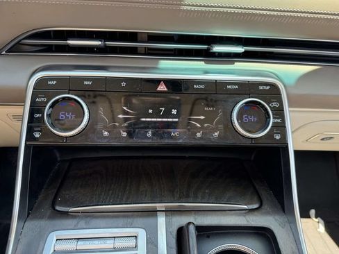 Used 2022 Genesis GV80 2.5T w/ Advanced Package 02 AWD/4WD image 23