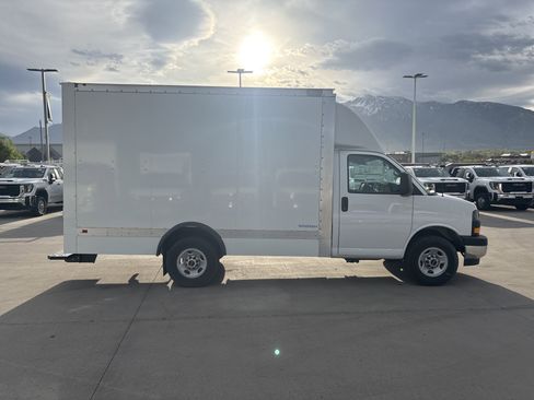 New 2024 GMC Savana 3500 w/ Power Convenience Package image 7