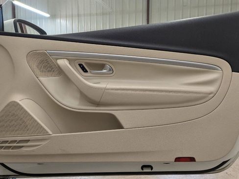 Used 2012 Volkswagen Eos Komfort image 24