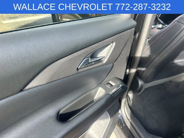 Used 2025 Chevrolet Traverse Z71 w/ Driver Confidence Package AWD/4WD image 13
