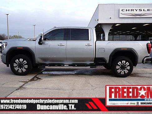 Used 2025 GMC Sierra 2500 Denali w/ Denali Reserve Package image 2