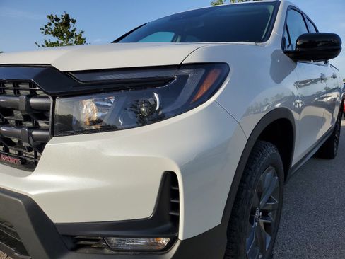 New 2026 Honda Ridgeline Sport image 11