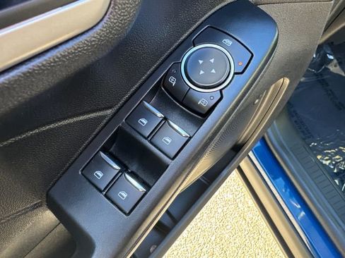 Used 2022 Ford Escape SE w/ Convenience Package image 25