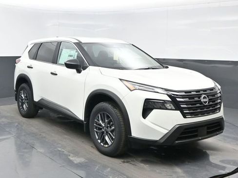 New 2026 Nissan Rogue S FWD image 8