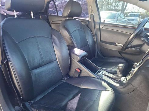 Used 2010 Chevrolet Malibu LTZ image 10