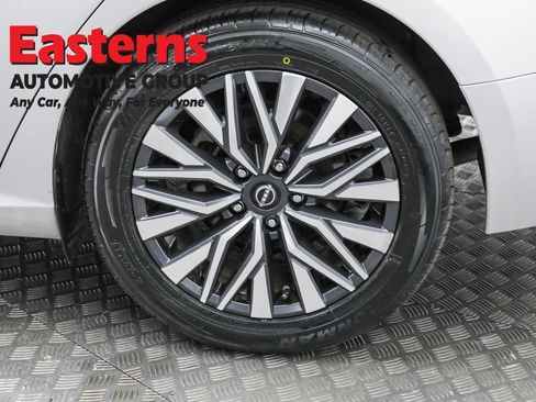 Used 2023 Nissan Altima 2.5 SV image 33