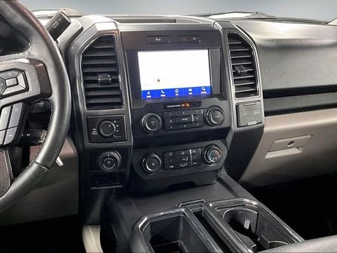 Used 2020 Ford F150 XLT w/ Equipment Group 302A Luxury AWD/4WD image 10