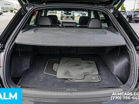 Used 2025 Audi Q3 2.0T Premium AWD/4WD image 25