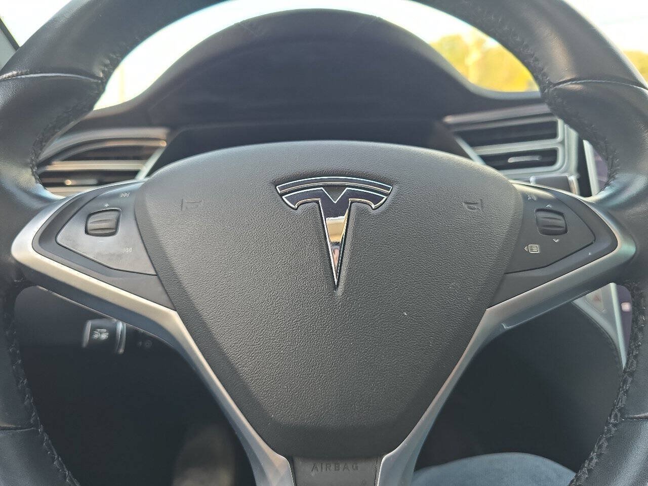 Used 2017 Tesla Model S 60 RWD image 34