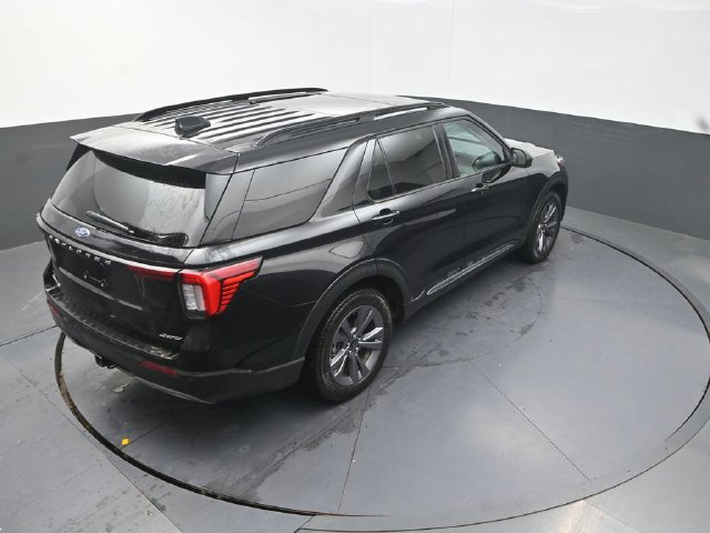 Used 2025 Ford Explorer Active w/ Active Comfort Package AWD/4WD image 29