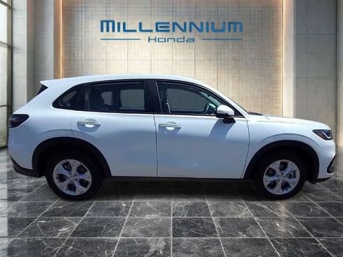 Used 2024 Honda HR-V LX image 37