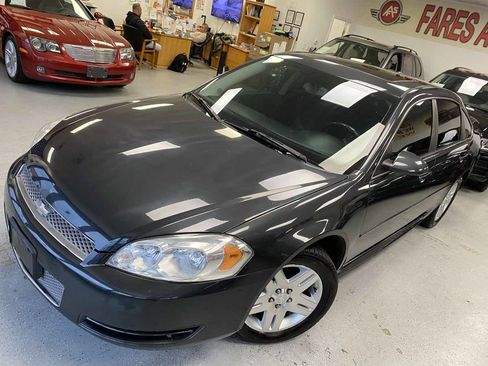 Used 2014 Chevrolet Impala LT w/ LT Sunroof Package image 5