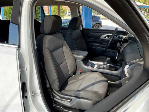 Used 2018 Chevrolet Traverse LS image 8