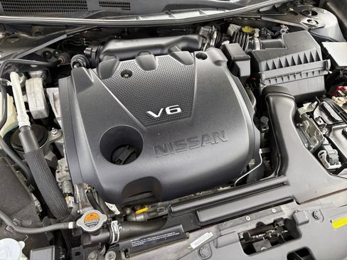 Used 2018 Nissan Maxima Platinum image 23