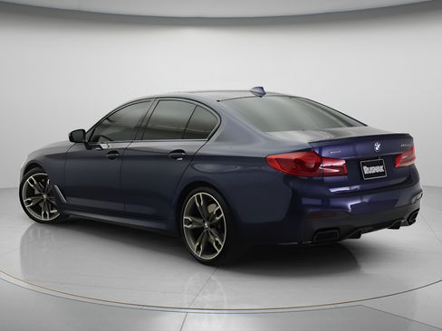Used 2019 BMW M550i xDrive w/ Dynamic Handling Package AWD/4WD image 2
