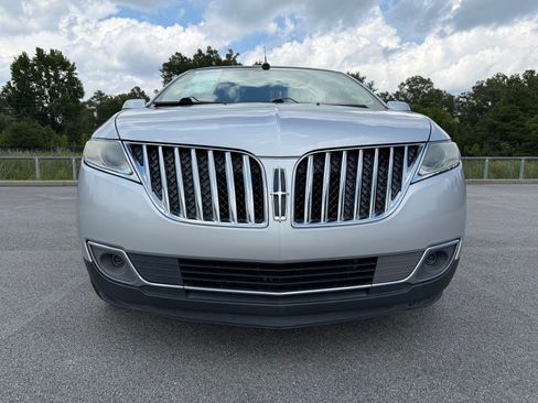 Used 2015 Lincoln MKX FWD w/ Equipment Group 102A image 6