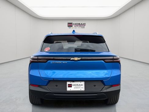 New 2026 Chevrolet Equinox EV LT image 6