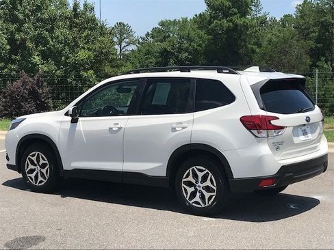 Certified 2023 Subaru Forester Premium AWD/4WD image 4