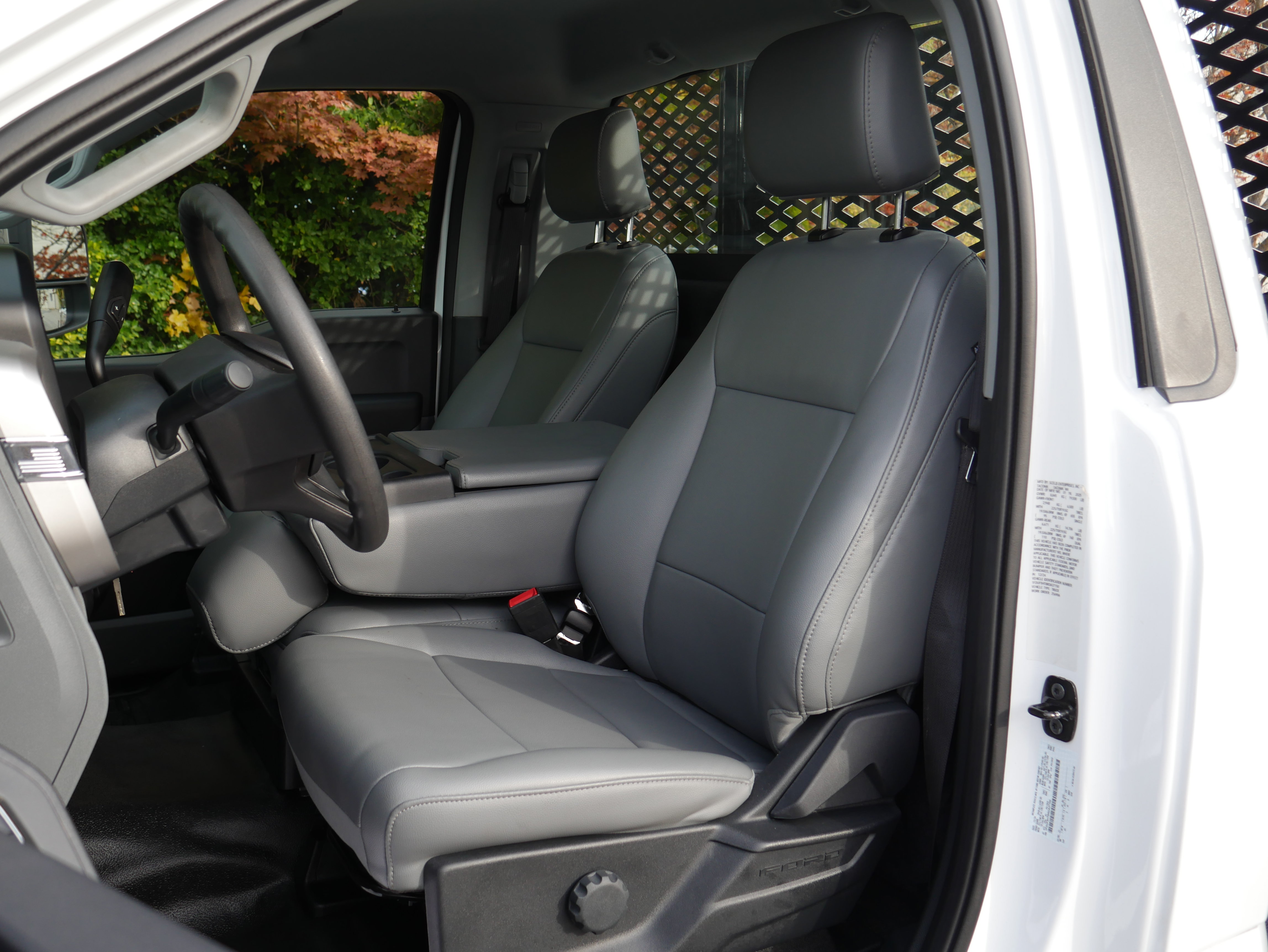 Certified 2024 Ford F550 4x4 Regular Cab Super Duty image 26