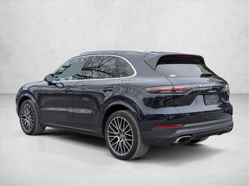 Used 2022 Porsche Cayenne image 3
