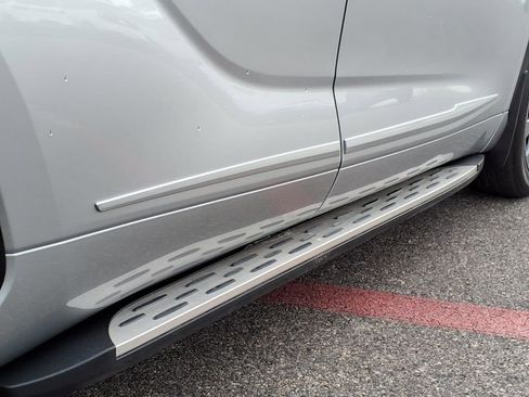 Used 2021 Toyota Highlander Platinum image 9